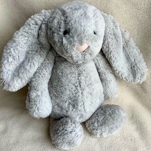 JELLYCAT - MEDIUM BASHFUL GREY COLLECTIBLE PLUSH BUNNY